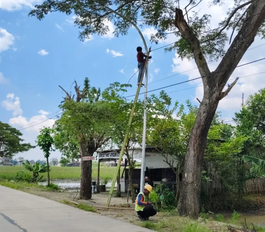 Pemasangan 300 Lampu PJU di Sukoharjo Selesai, 20 Ruas Jalan Kini Sudah Terang