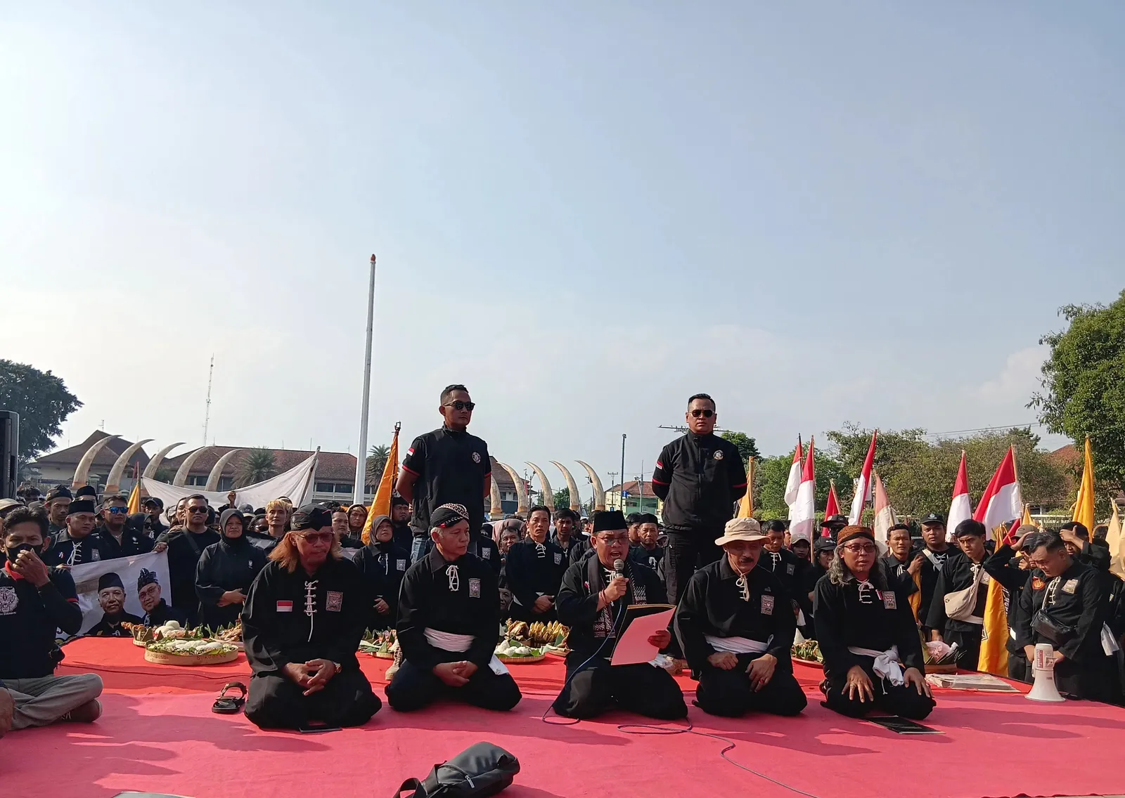 Jelang Parapatan Luhur 2026, Ribuan Warga PSHT Apel Siaga di Alun-alun Sragen