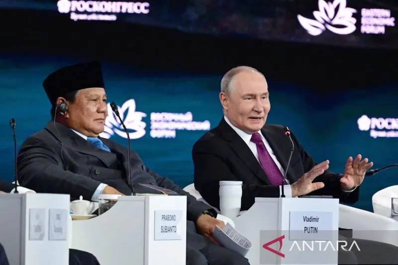 Perkuat Hubungan, Prabowo Dorong Putin Buka Penerbangan Langsung Indonesia-Rusia