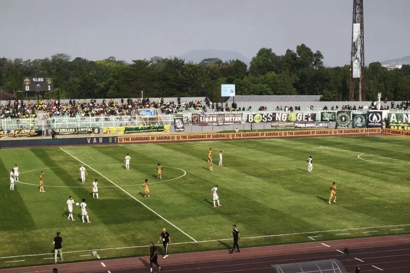 Persebaya Tahan Imbang Tuan Rumah Bhayangkara dengan Skor 1-1