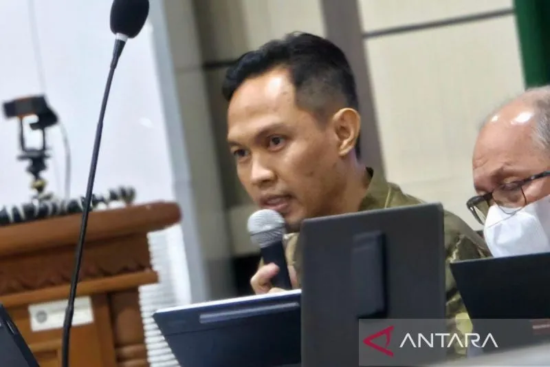 Sidang Korupsi Bupati Cilacap: Rp200 Juta Disiapkan untuk Pejabat Polres-Kejari