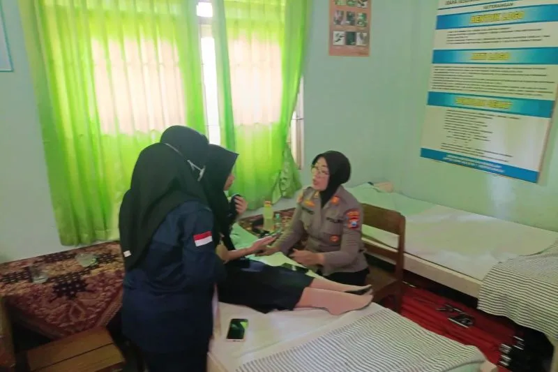 Seratusan Siswa SMKN 1 Boyolangu Tulungagung Keracunan Usai Santap MBG