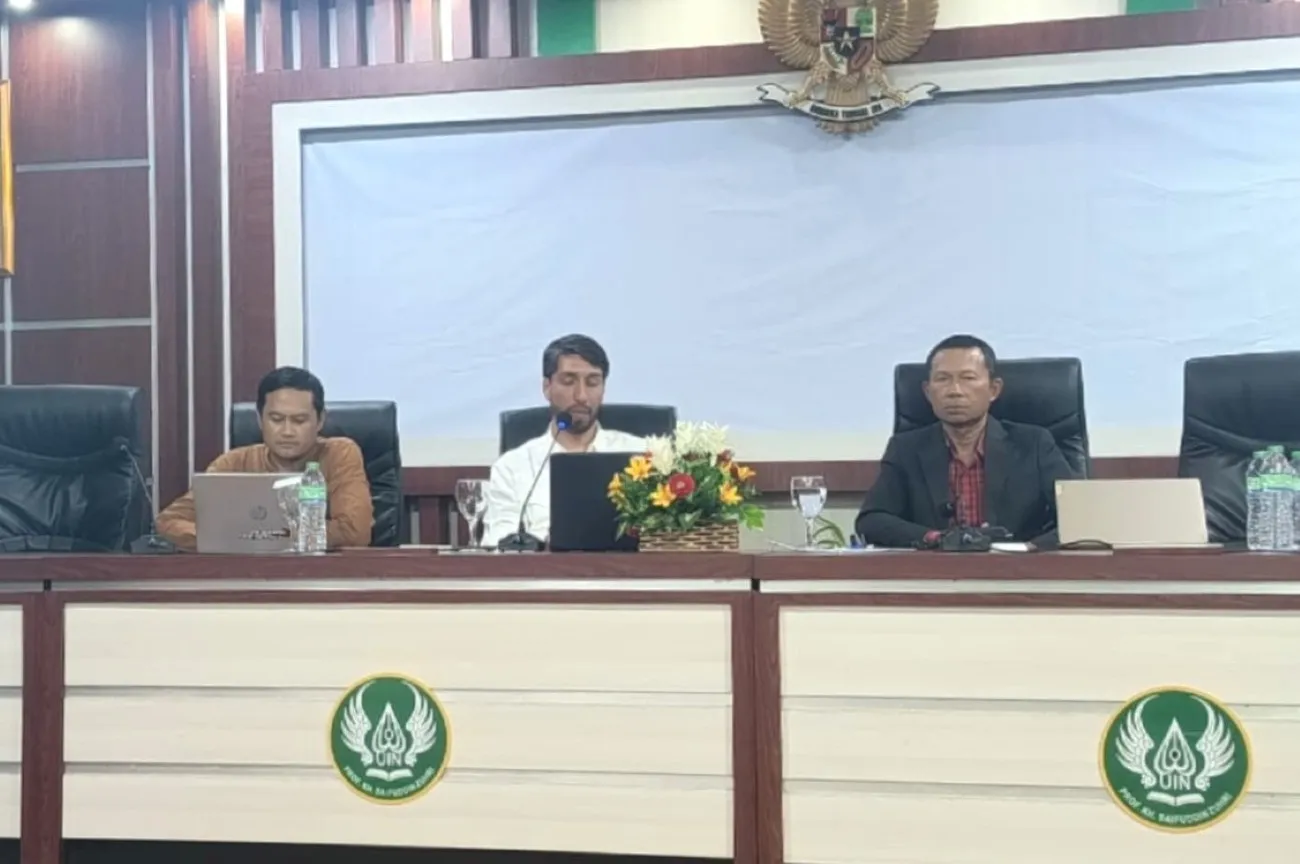 Akademisi Iran Bahas Reformasi Pendidikan Islam di Pascasarjana UIN Saizu