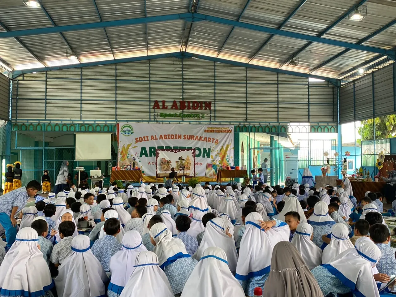 Artbition 2026, Siswa SDII Al Abidin Surakarta Presentasi dalam Bahasa Inggris