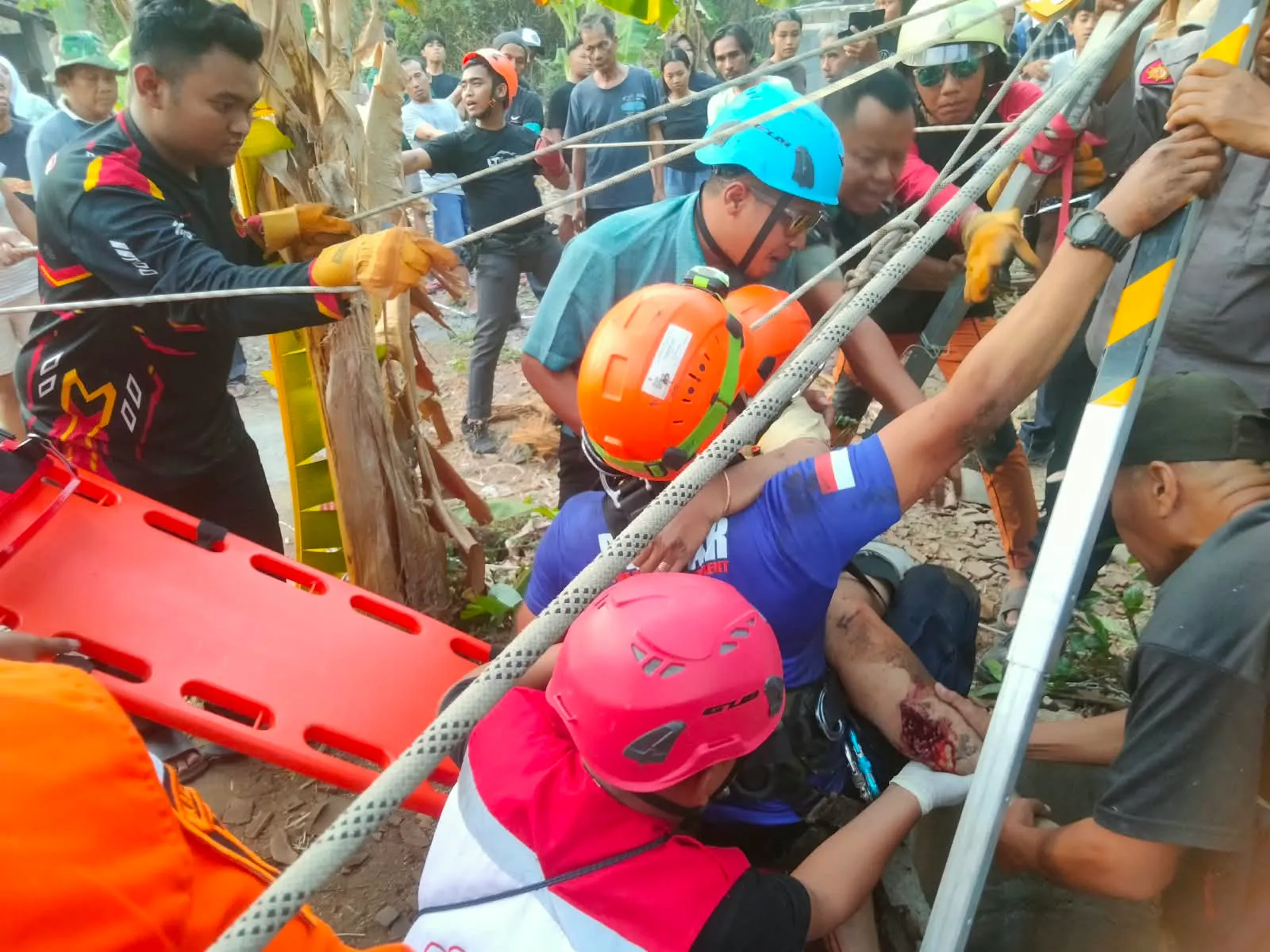 Ibu 56 Tahun Terjatuh ke Sumur Sedalam 5 Meter di Sragen, Selamat Dievakuasi