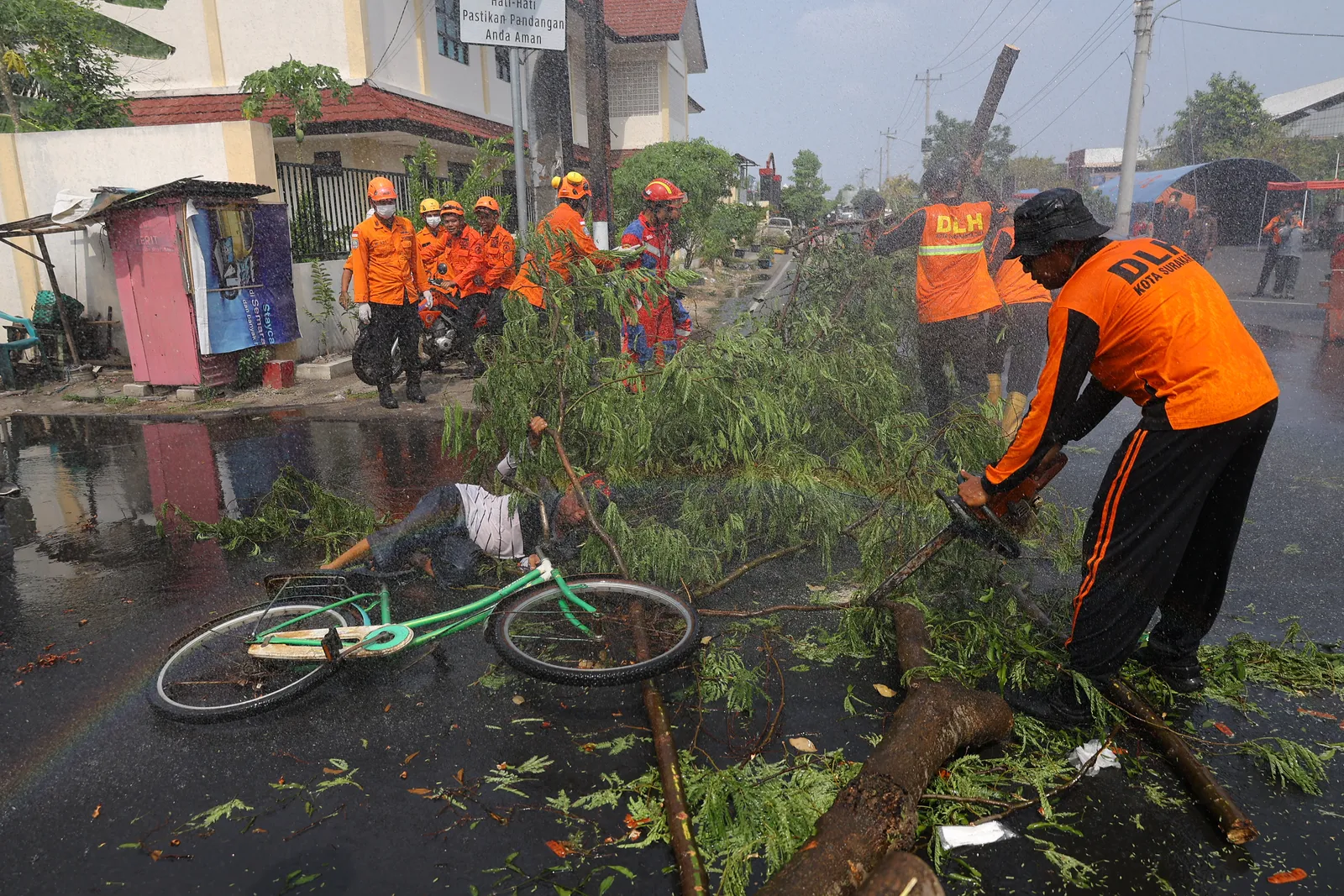 Jelang Musim Hujan, BPBD Solo Latih Warga Hadapi Banjir dan Pohon Tumbang